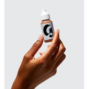 Glossier Perfecting Skin Tint in G6